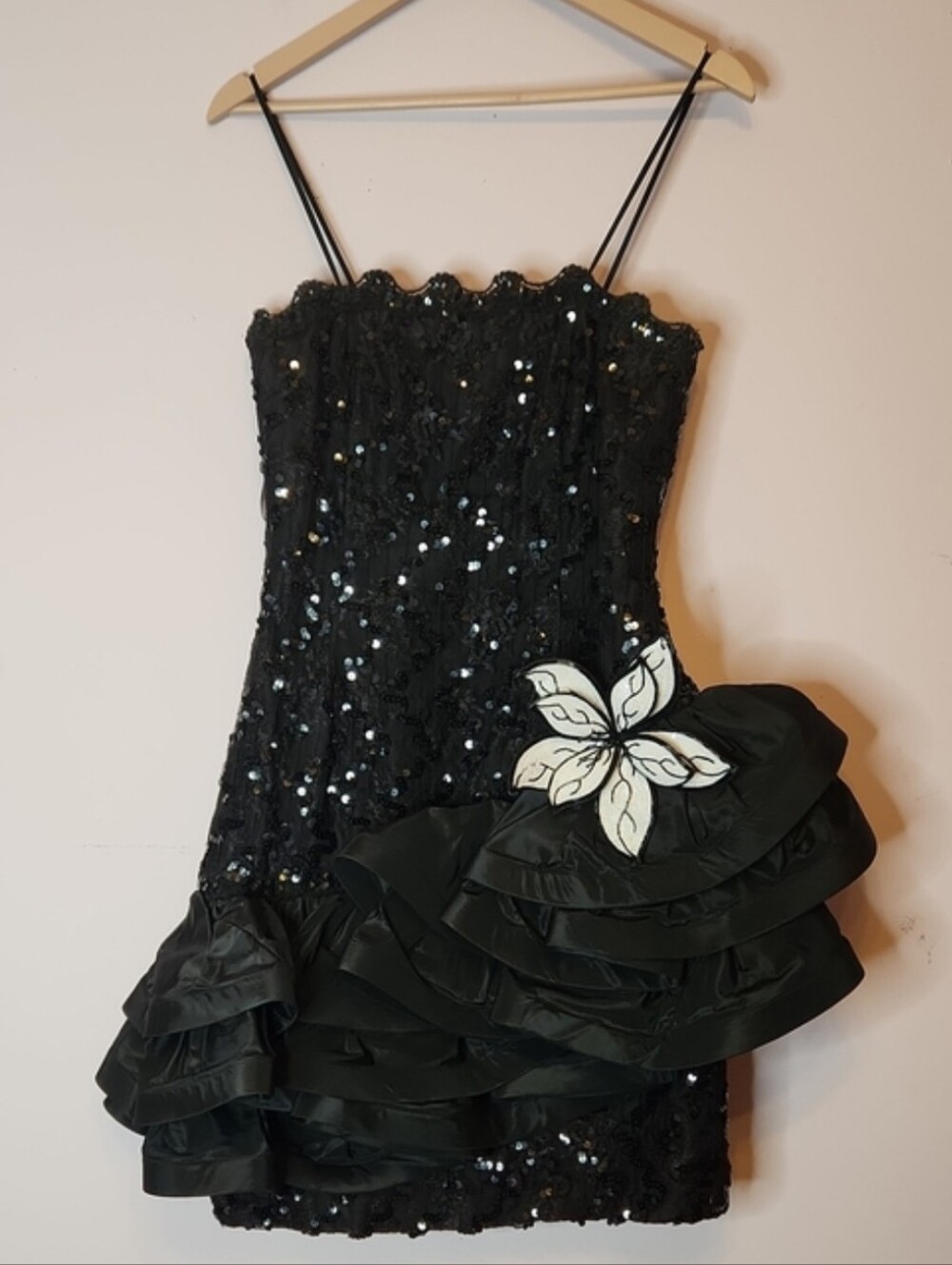 VTG JULIE DUROCHE Sequin Ruffled Party Dress with Floral Accent, 8
